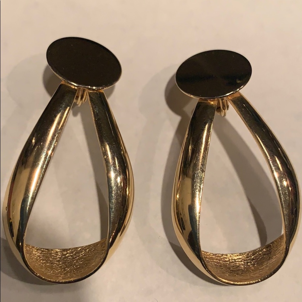 L.H. Segal California gold tone clip on earrings (325)